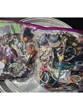 Mixed Jewelry Craft Scrap Junk Broken Lot To Repair or Repurpose Bag #11